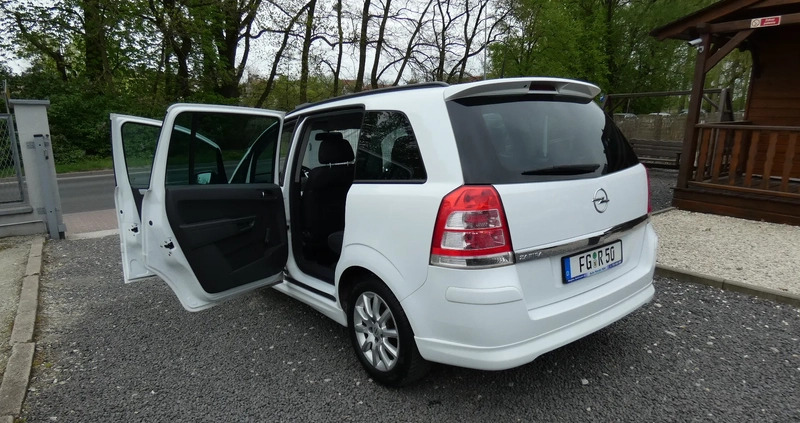 Opel Zafira cena 25700 przebieg: 153000, rok produkcji 2010 z Złotów małe 667